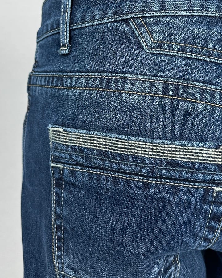 Slika dzepa muske farmerice bez elastina