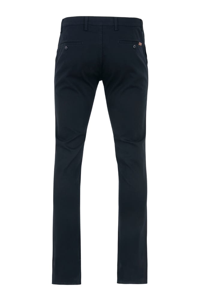 ART 019 (4) Crne muške pantalone slim kroja, elegantne i moderne, idealne za svakodnevni stil. Pantalone za muškarce.