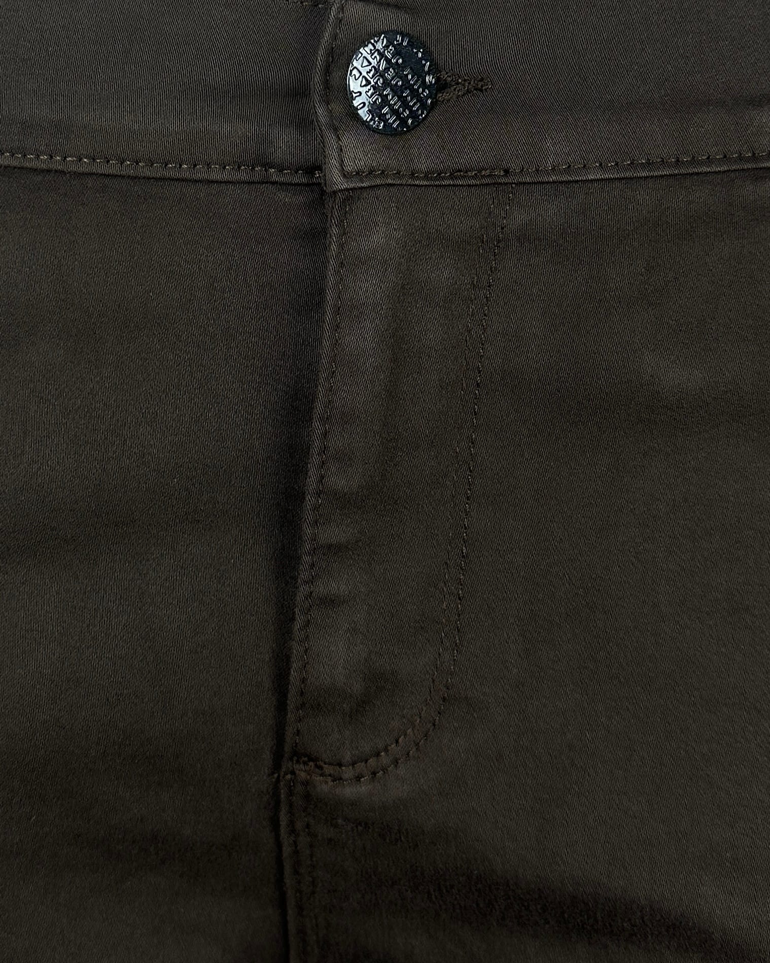 Braon ženske pantalone od kepera Braon ženske pantalone od kepera, slika prednjeg dela