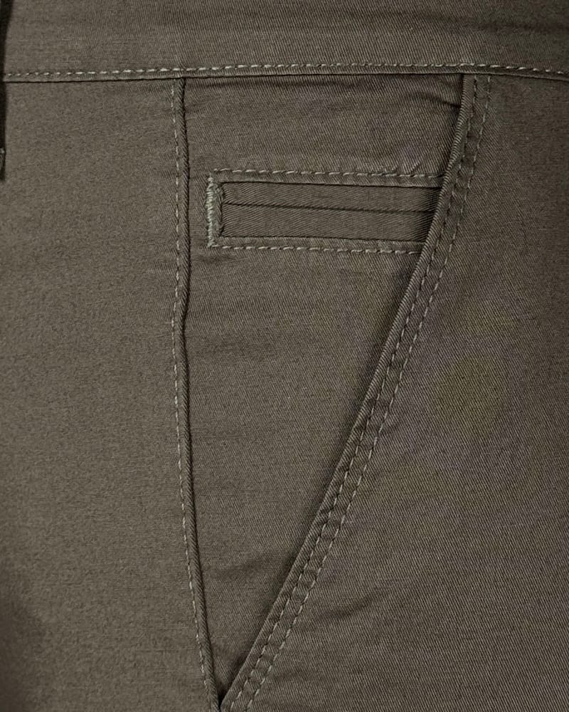 Slika prednjeg džepa na pantalonama