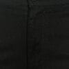 Detaljan prikaz elegantnih muških pantalona sa teksturom, regular fit kroja.