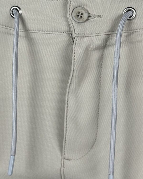Pantalone sa kanapom