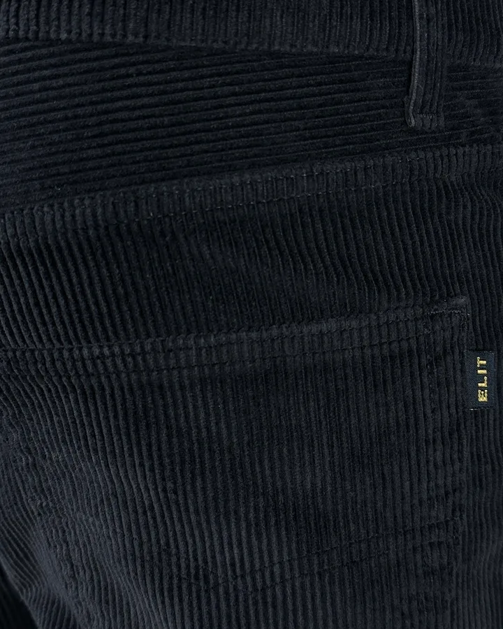 Muške pantalone od somota Muške pantalone od somota, krupna slika zadnjeg džepa