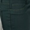 Ženske maslinasto zelene pantalone Ženske maslinasto zelene pantalone, slika prednjeg džepa
