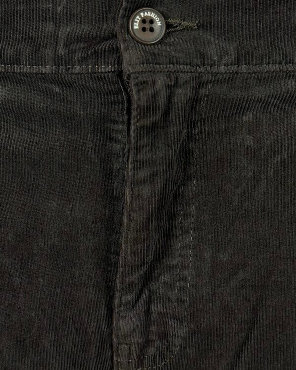 Elegantna muška pantalona od somota, slika prednjeg dela