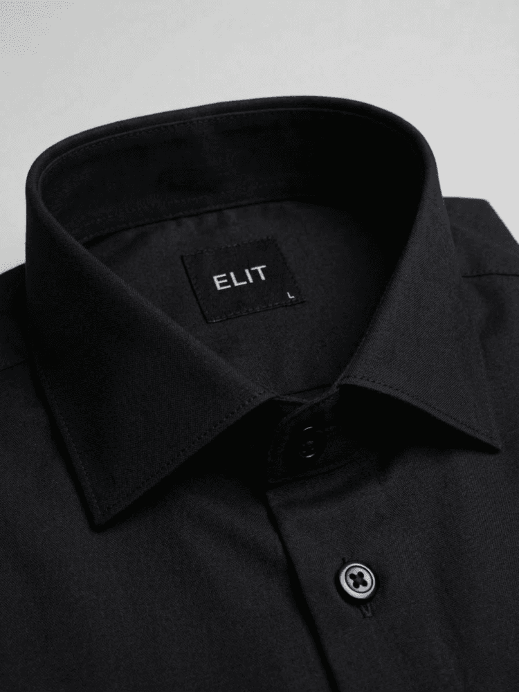 Blago strukirana muška košulja